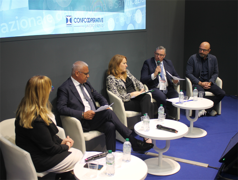 ISSA Pulire 2025: le cooperative al centro del cambiamento